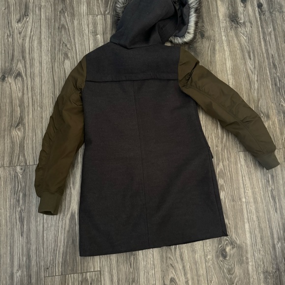 BCBG winter coat - Picture 2 of 8